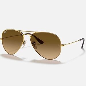 Ray-Ban Aviator Sunglasses Timeless Style